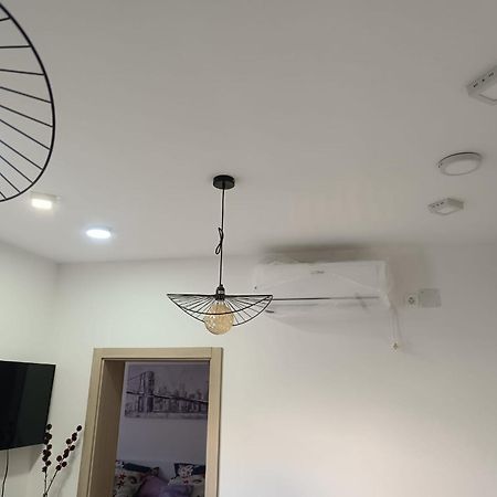 Apartmani Mira 扎达尔 外观 照片