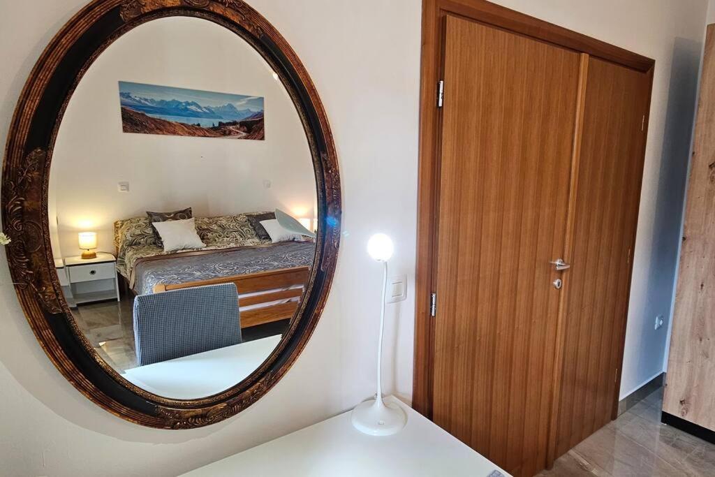 Apartmani Mira 扎达尔 外观 照片